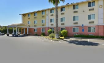 Super 8 by Wyndham Sacramento/Florin Rd