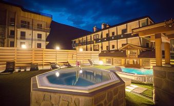 Albergo Dimaro Wellness Hotel