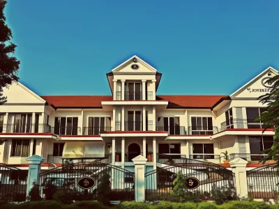 Sovereign Hotel Hotels in 