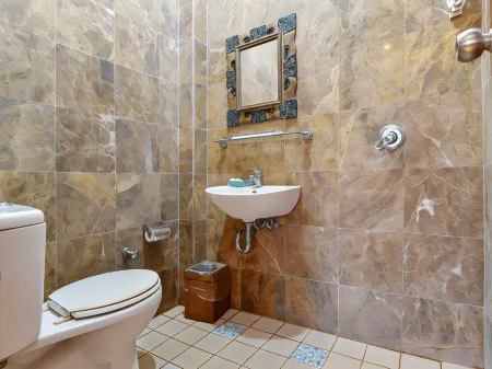 Starloka Saba Bali Hotel Отели рядом с достопримечательностью «Сингападу Баньян Три»