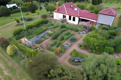 Cherry Top Farmstay - Boutique Eco Village