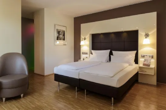 Hotel Santo Hotels near Botanical Garden Flora