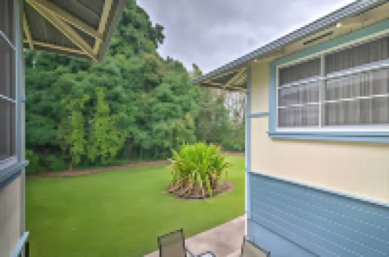 Hilo Home Base - 3 Miles to State Park and Beach!