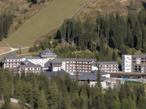 卡奇山法肯斯特諾俱樂部酒店