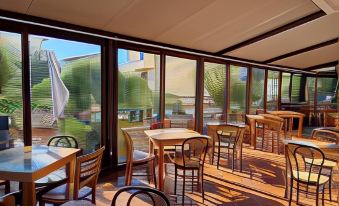 Hotel Mistral