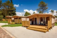 Mobile Homes Camping Santa Marina, Lanterna Hotele w: Kastelir