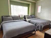 Vancouver Metrotown Modern Guest House Hotel a 