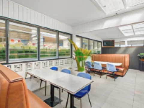 Grand Hotel and Studios Hotels in Wyong