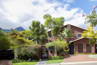 Aziza Guest House