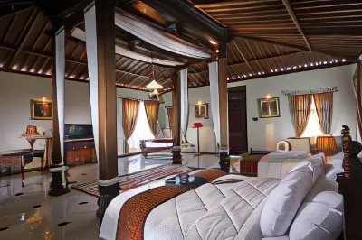 Joglo Plawang Villa & Resort 위사타 페틱 스트로베리 KWT 사라나 레지키 주변 호텔