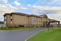 Holiday Inn Express & Suites ST. Joseph Hotel di Saint Joseph