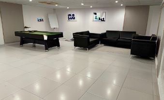 Muscat Hills Hotel
