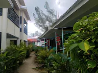 Roots Cafe Rooms
