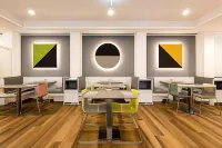 43 Station Hotel