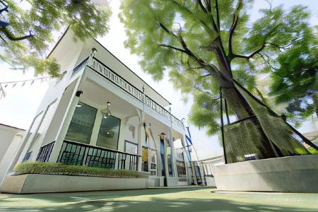 Bananaleaf Wedding Cafe & Resort Отели рядом с достопримечательностью «Wat Lan Tak Fa»