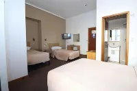 The Sandringham Hotel
