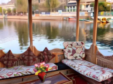 White House Group of Houseboats โรงแรมในศรีนาการ์