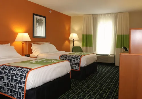 Fairfield Inn & Suites Marion Hotels in Marion