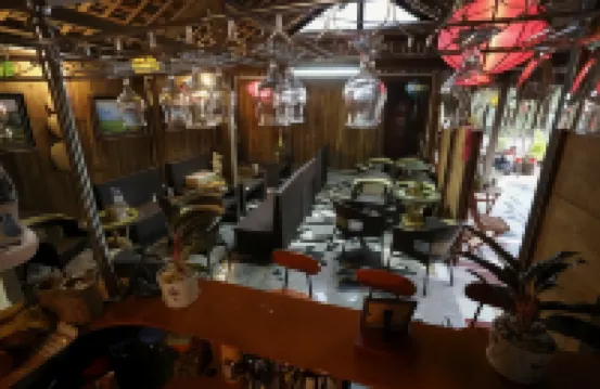 Green Hill Hostel & Tour