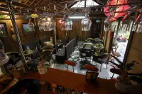Green Hill Hostel & Tour