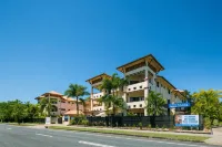 City Plaza Apartments - 3-Star