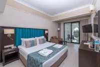 Asteria Collection Side - balcony
