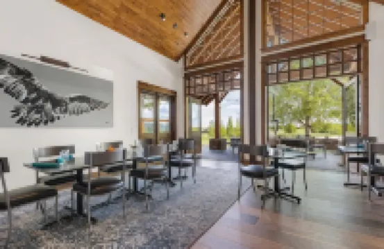 青銅水牛牧場小屋 提頓縣酒店