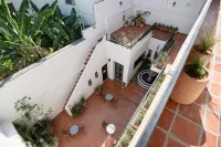 Casa Irake