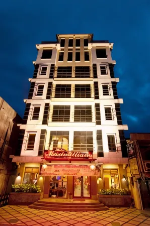 Hotel Maximillian