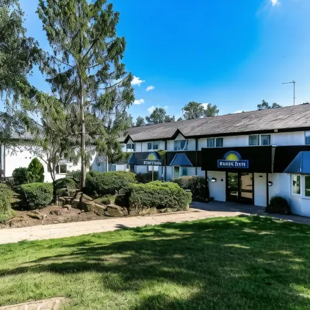 Days Inn by Wyndham Fleet M3 Отели в г. Флит