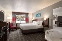 Ramada by Wyndham Richland Center Hotels in Richland Center
