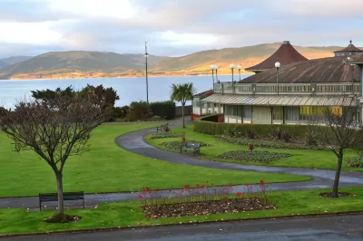 The Victoria Hotel Hotels in Largs