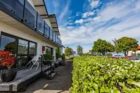 เลอชาเลต์สวิสส์โมเต็ล โรงแรมใน