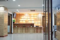 Tai-Shan Suites Hôtels à : Ratchaburi