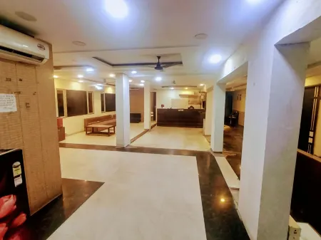 Hotel Alpine Отели рядом со станцией Chandigarh Railway Station