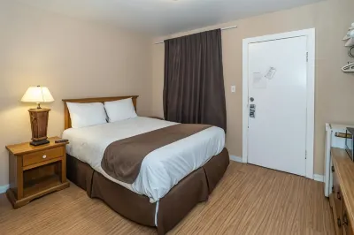 Maples Motel Hotels in Orillia