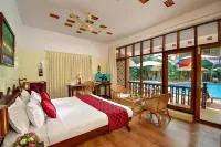 Beach and Lake Ayurvedic Resort, Kovalam - balcony