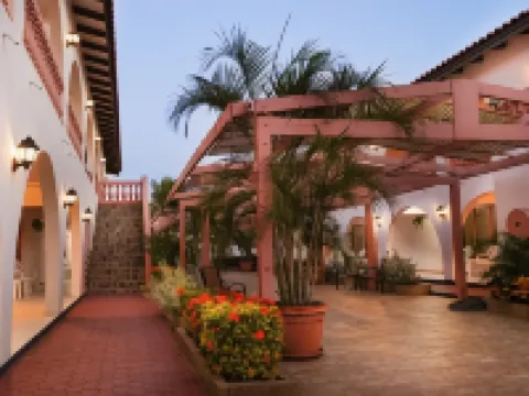 佐佐木公寓 鷹海灘酒店