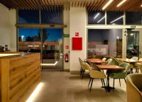 HQ Arena Hotel