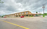 Hotel Motel Penn-Mass Hotels in Becancour