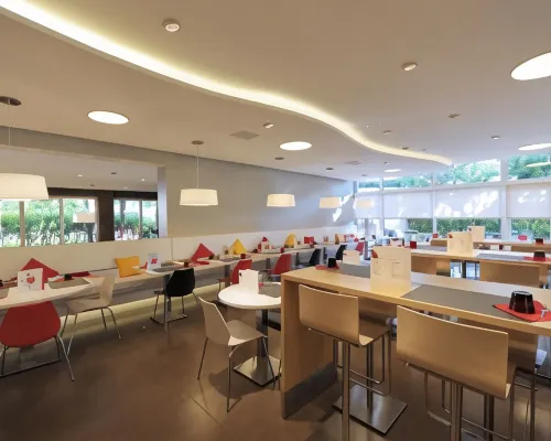 Ibis Barcelona Cornella Makanan Photos
