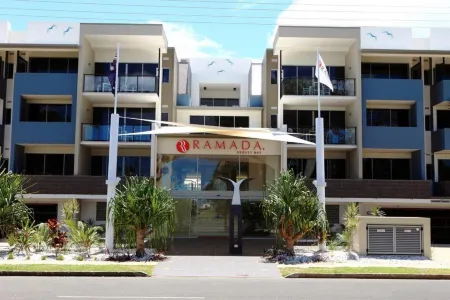 Ramada by Wyndham Hervey Bay Отели в г. Херви-Бэй