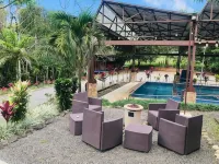 Ávita Lodge Hotels in Chiles