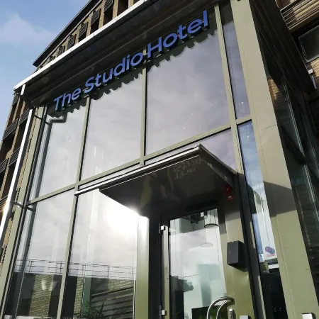 First Hotel the Studio