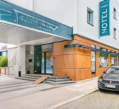 Unsöld's Factory Hotel Отели рядом с достопримечательностью «Станция метро Lehel»