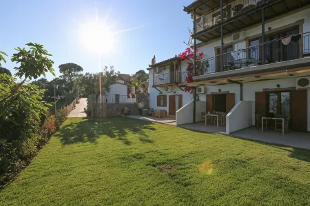 斯基亞索斯阿爾真託酒店