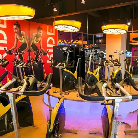 Orange Premier Hotel Wangsa Maju Отели рядом с достопримечательностью «Колледж TAR»