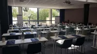尼斯蔚藍海岸機場鐘樓飯店