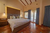 C Roque Beach Resort Hotels in Colva