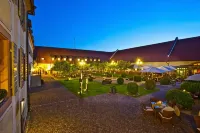 Schloss Reinach - Pools